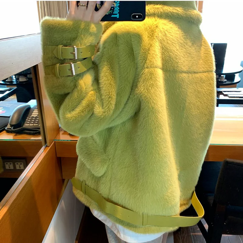 Winter Women Short Jacket 2021 Thick Velvet High Quality Luxury Plush Fur Coat Casual Slim Overcoat Fashion Warm Outwear Female