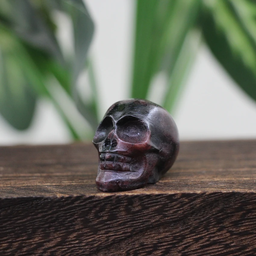 

Фигурка черепа из камня NAO Crystal