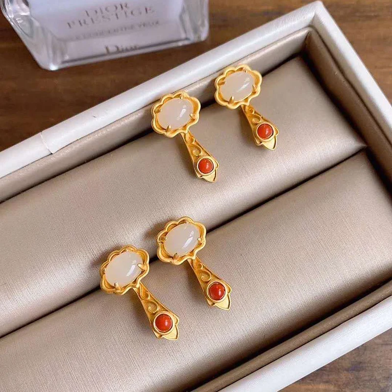 

Natural Hetian white jade geometric earrings Chinese style fresh and unique ancient gold craftsmanship elegant women's jewelry