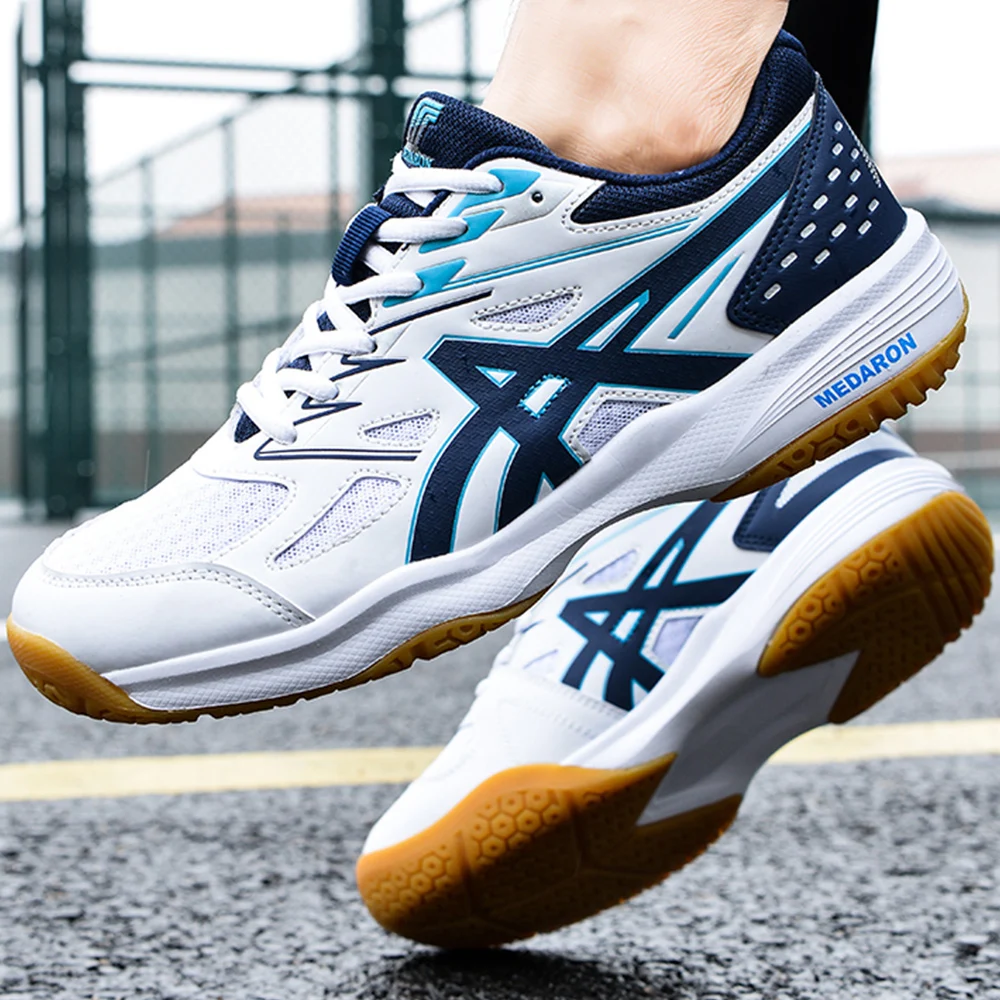 Men Sport Badminton Shoes Comfortable Athletic Mesh Couple Shoes Lace Up Breathable Women Training Footwear Free Shipping