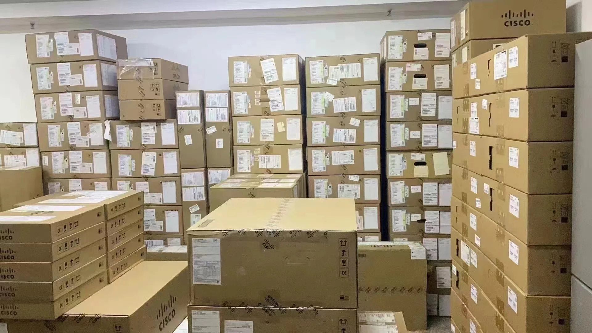 Фото SP-FG300E-PS Fortinet NGFW Дополнительные аксессуары/слота Блок питания переменного тока для FG-300/301E и FG-500/501E №3