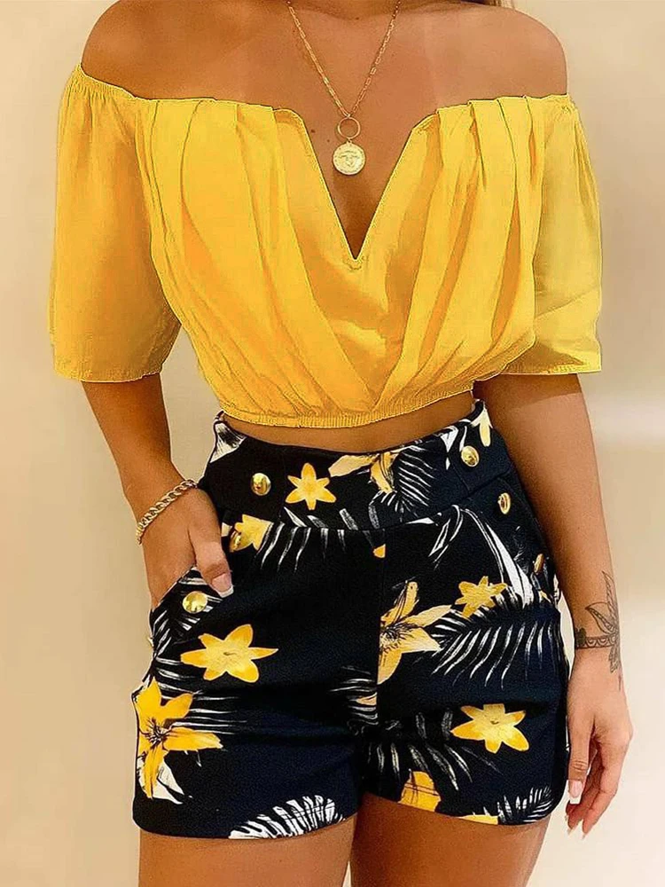 

Shein Romwe 2022 Summer Off Shoulder Ruched Top & Tropical Print Shorts Set Of Two Fashion Casual Pieces For Women Free Shipping
