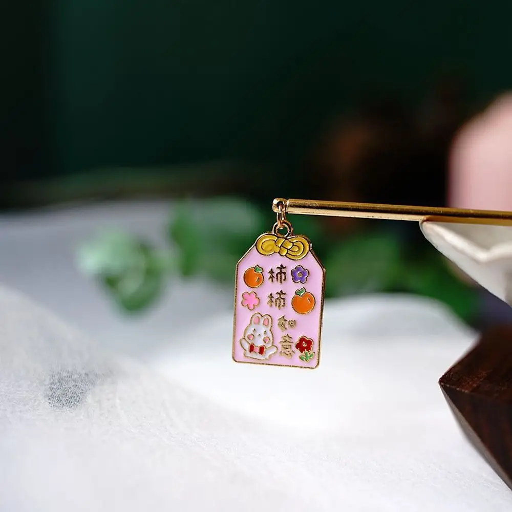 Рисунок 4 - Плетеные шпильки для волос с надписью