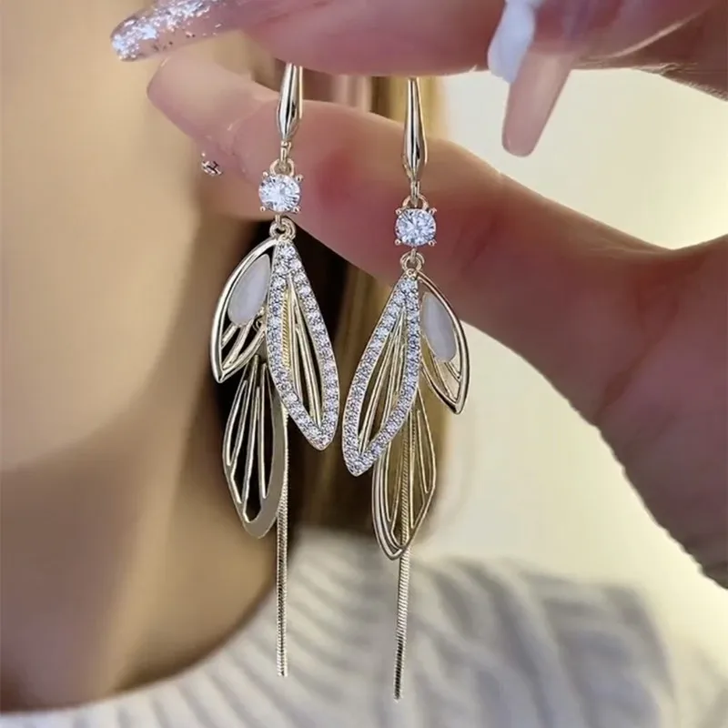 

Dragonfly Wings Inlaid Zircon Opal Long Tassel Earrings For Women Fashion Earrings For Girlfriend Birthday Gift Party Jewelry