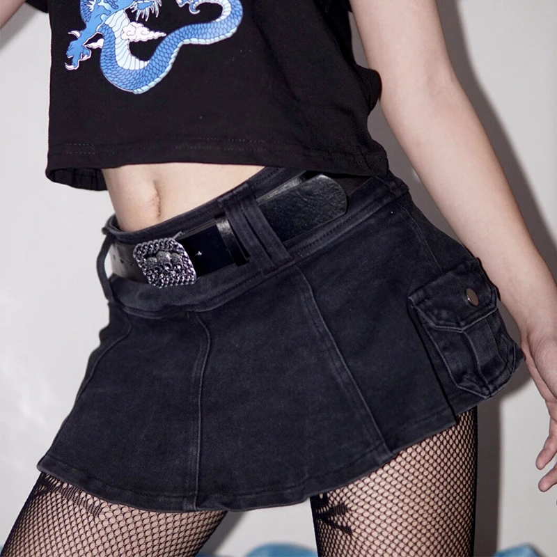 

2022 Women Dark Emo Gothic Skirt Vintage Y2K Pleated Denim Skirts Women Dark Academia Fashion Skirts Goth Black High Waist Skirt
