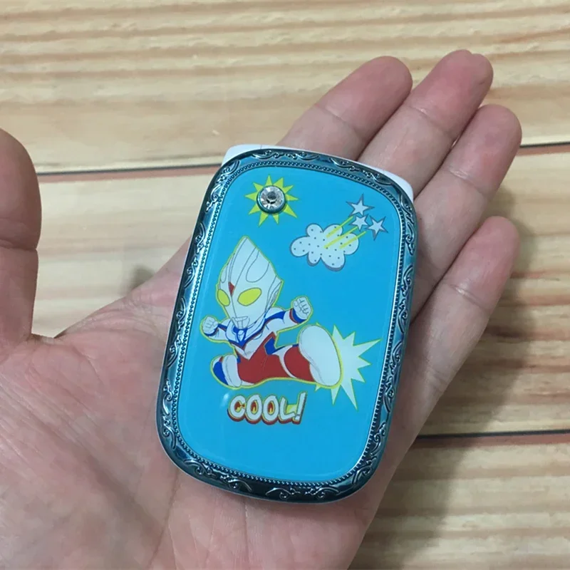 Флип-мобильный телефон Mini Girl Cartoon 1 8" Dual SIM-карта музыкальная лампа без камеры