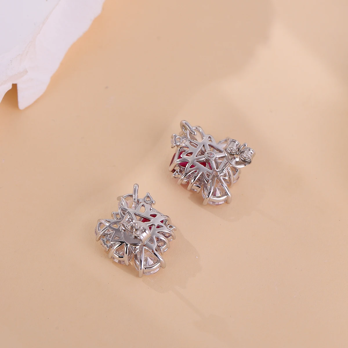 FRANKL S925 Красная Ранняя Весна Цветочная сцена Модные серьги-гвоздики для женщин
