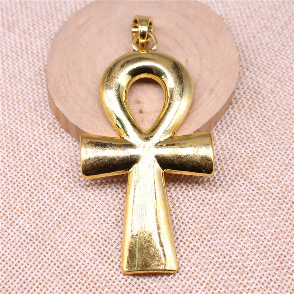 Браслет-подвеска с крестом на ногу