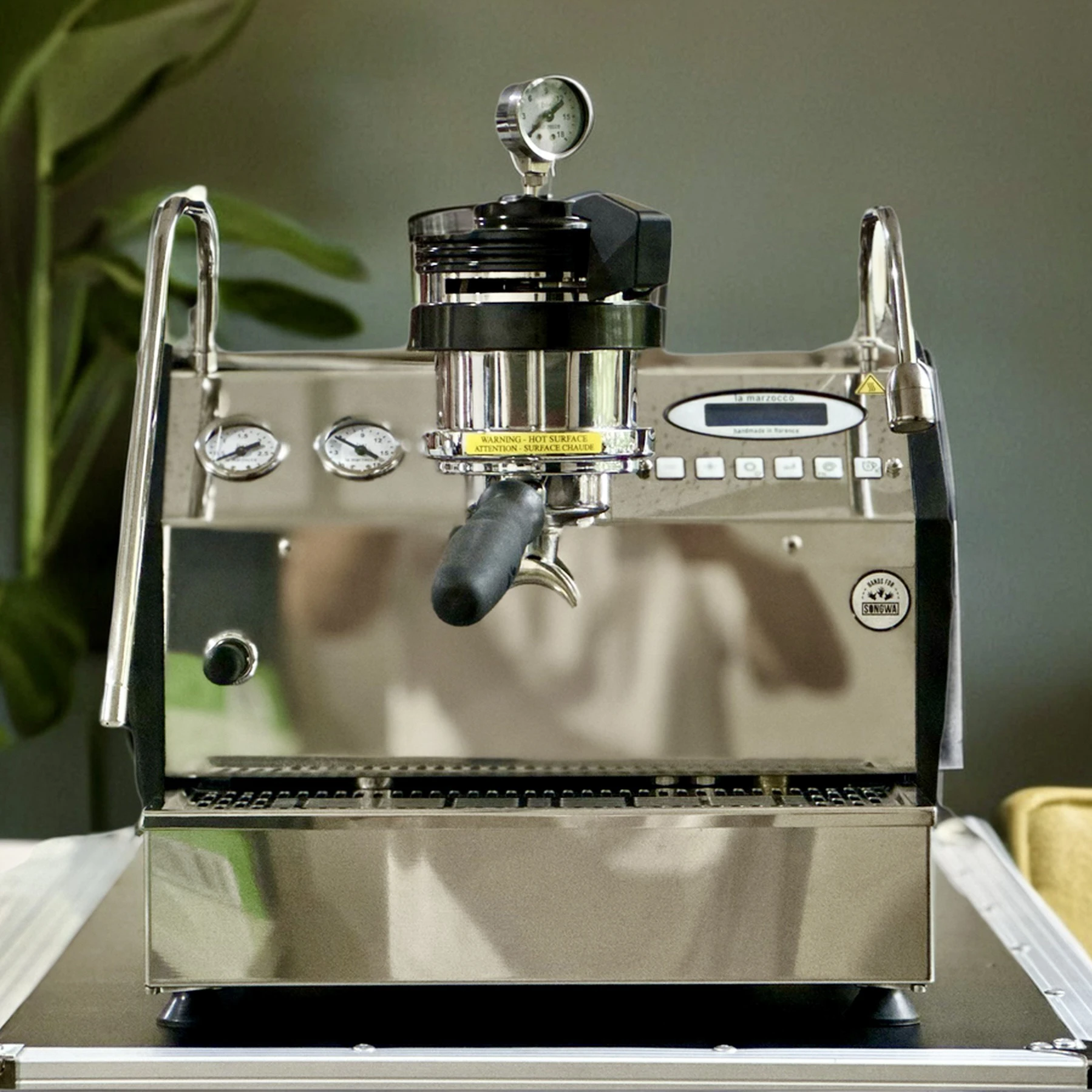 Итальянская горячая мама La Marzocco GS3 MP AV IOT итальянская полуавтоматическая