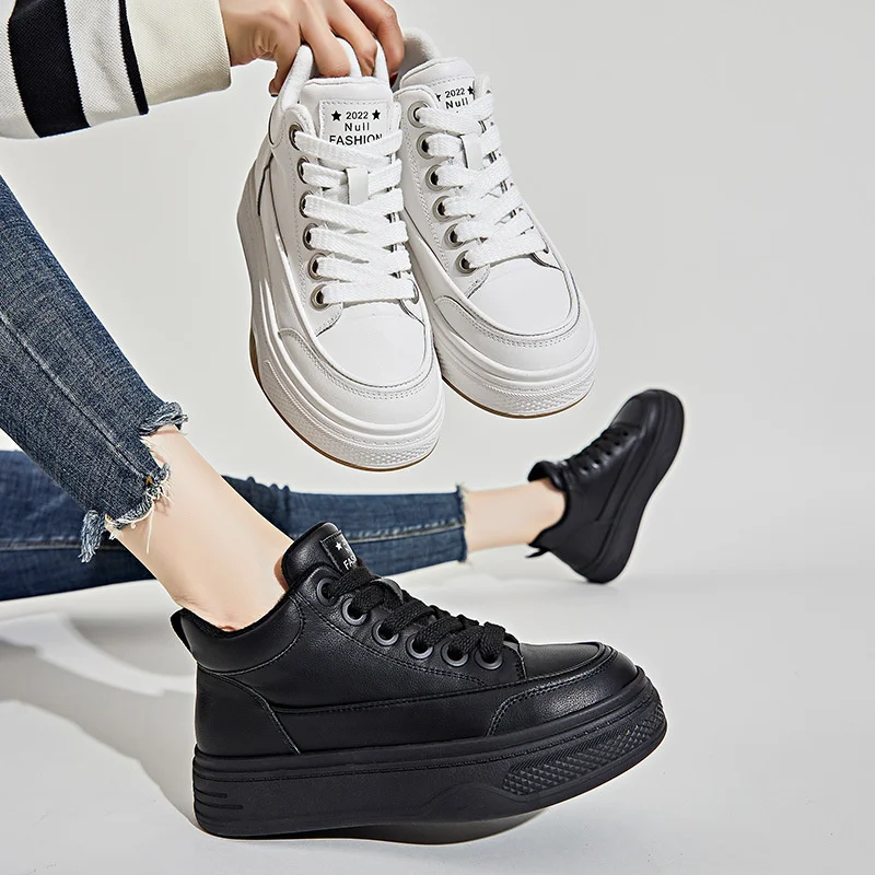 

Роскошный бренд из натуральной кожи с высоким верхом маленькие белые для женщин на зиму 2023 Новые Теплые женские туфли на толстой подошве по...