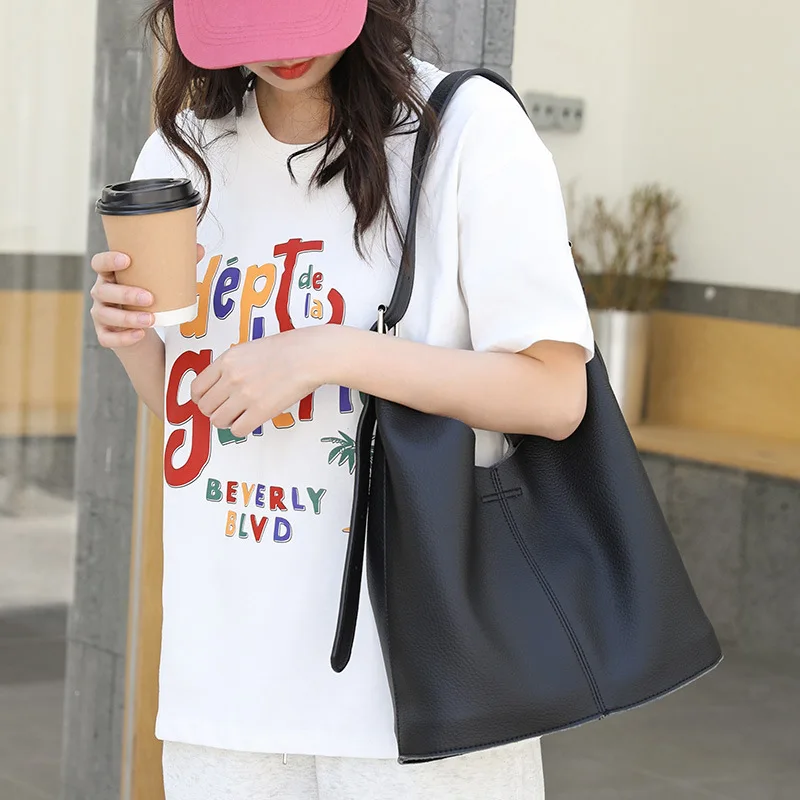 Vintage Style PU Leather Shoulder Bag with Litchi Pattern for Women