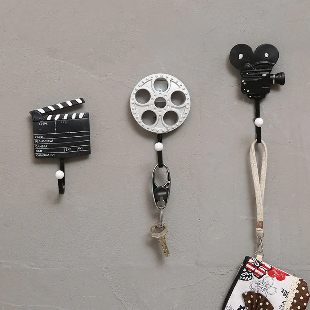 

3Pcs Retro Creative Decorative Hook Home Coat Rack Wall Hanging Hook Resin Wall Decoration Hook Handicraft Pendant