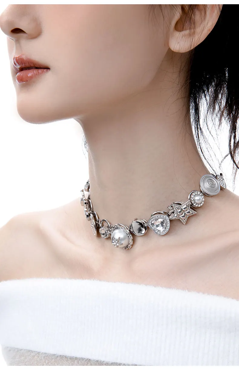 Новинка 2023 модное милое крутое белое лоскутное ожерелье HUANZHI с пуговицами для