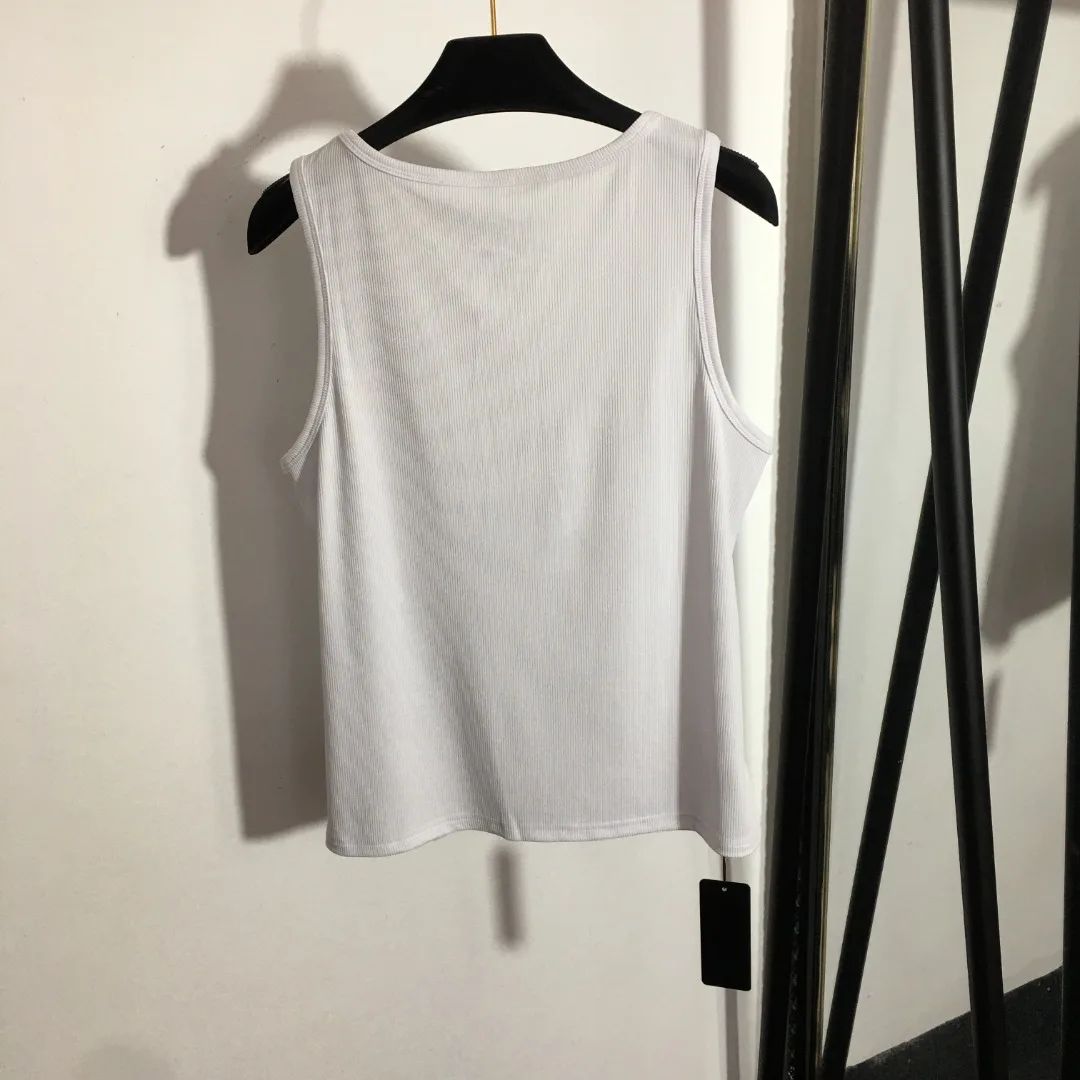 

Ladies' suspender vest in the spring of 2023, the new round neck slim cotton quality is comfortable.