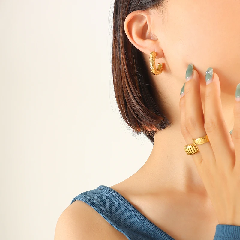 Женские серьги с-образной формы из нержавеющей стали