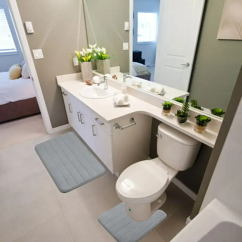 

Gray Washable Memory Foam Non-Slip Toilet Bath Mats Rug, Durable and Soft Comfort Surface for Safety.