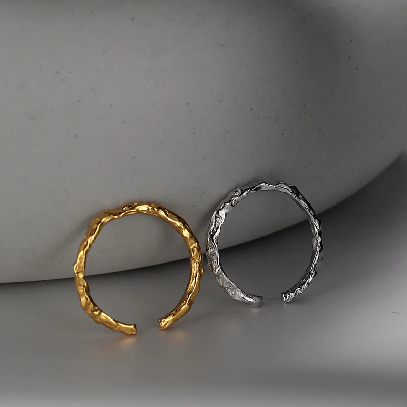 

Youth of Vigor Beaten Hoop 925 Sterling Silver Open Ring Mirror Finished Rings R1026