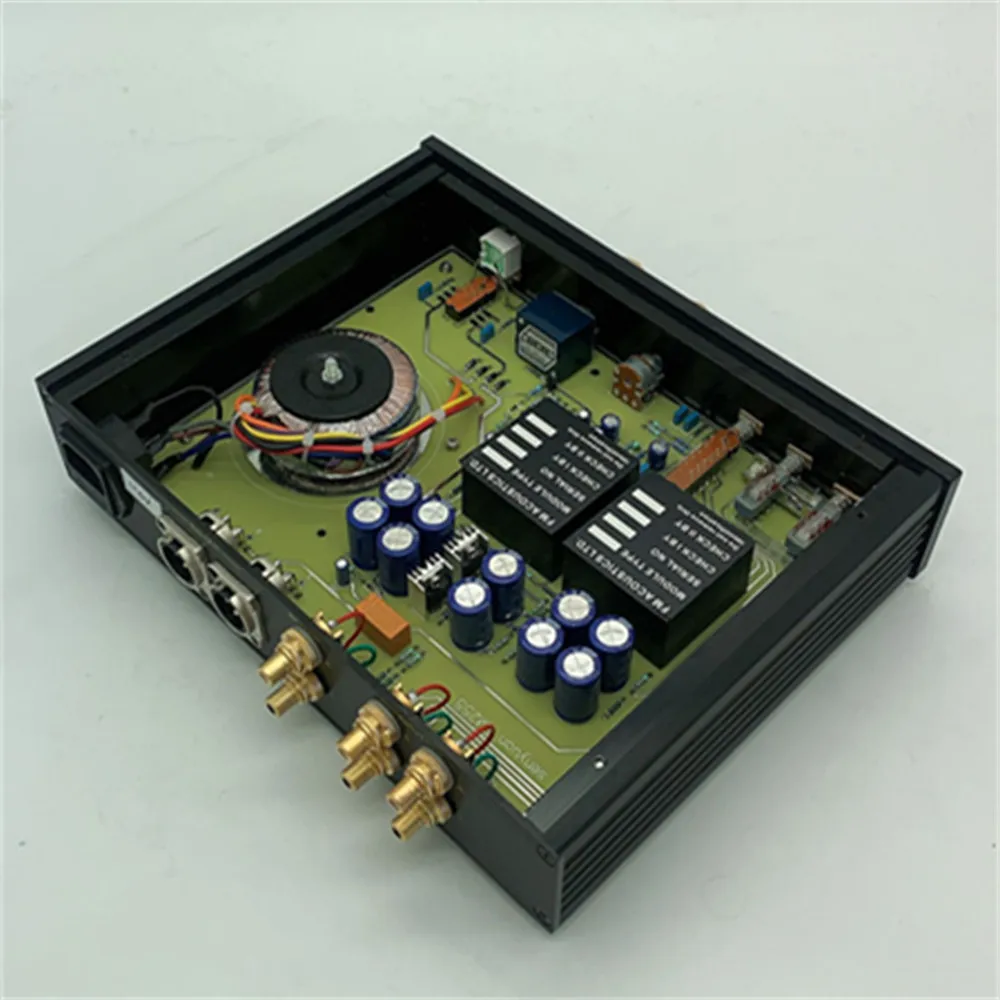 Фото Черный готовый предусилитель FM255 HiFi стерео 3-полосный вход 1-контактный выходной предусилитель Hi-End №3