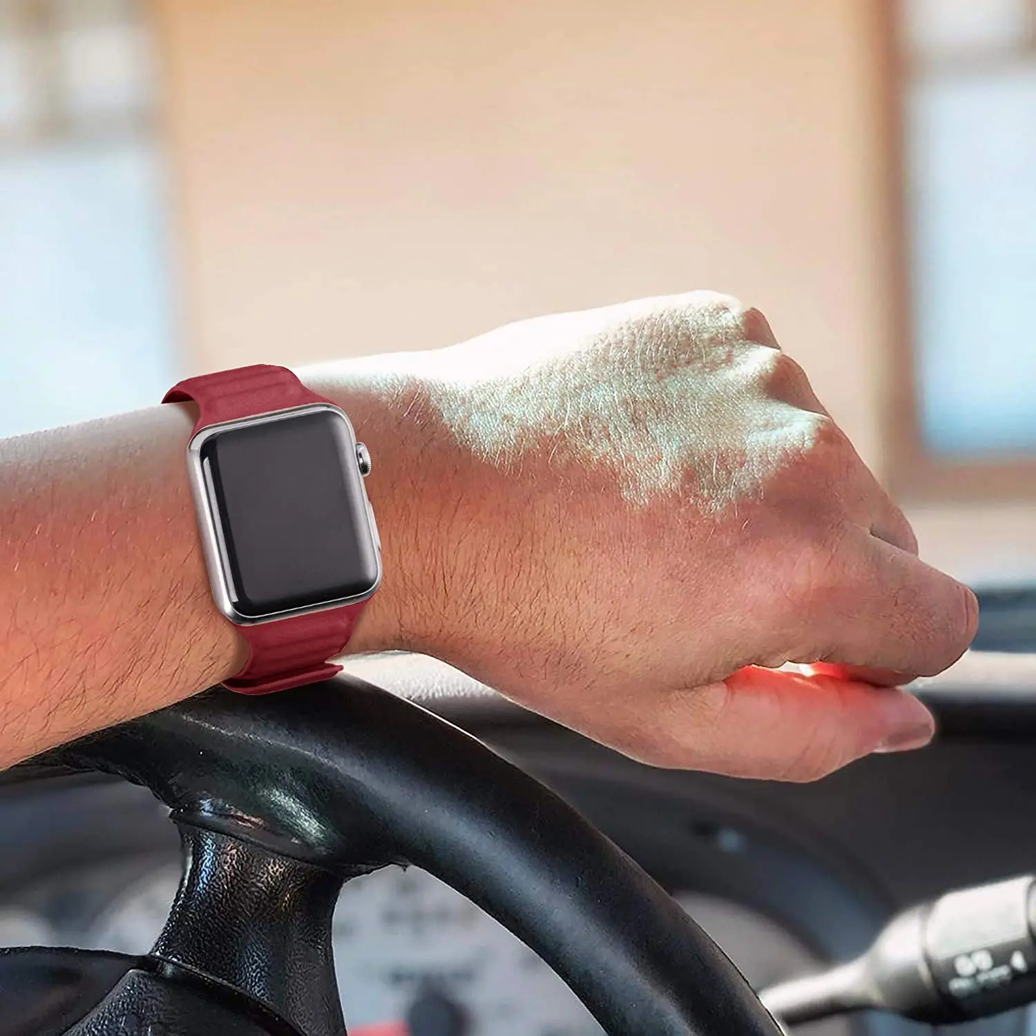 Кожаная цепь для ремешка Apple watch 44мм 40мм 41мм 45мм 42мм 38мм оригинальный магнитный петлевой браслет iWatch серии 3 5 4 SE 6 7 на ремешке.