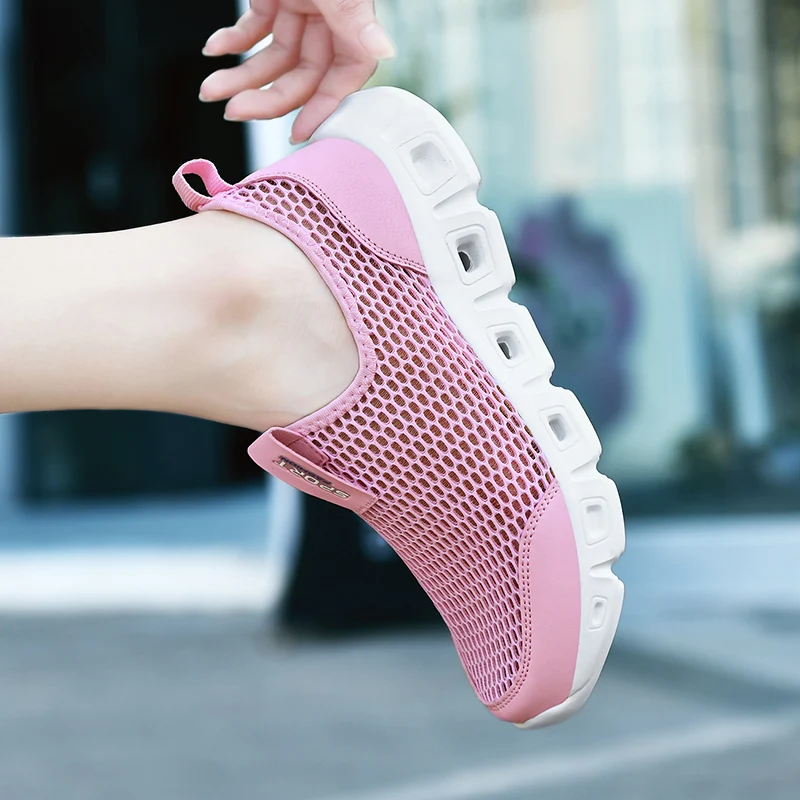 Unisex Sneakers Men Women Walking Shoes Mesh Breathable Flats Slip on Couple Casual Trekking Shoes