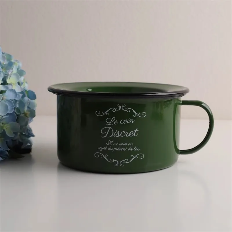 

Эмалированная миска армейский зеленый 1,3 л