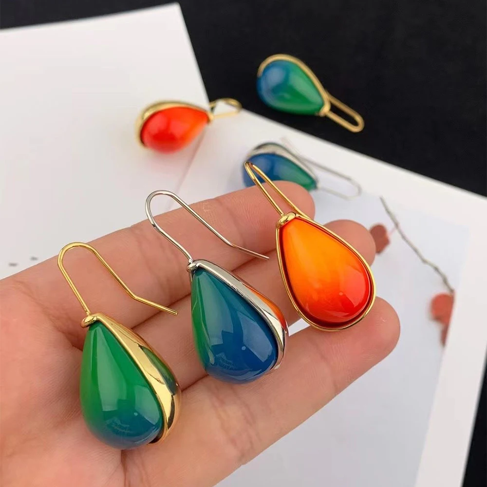 

Fashion Temperament Minimal Style 18K gold plated resin earrings for woman's Upscale Jewelry women accessories