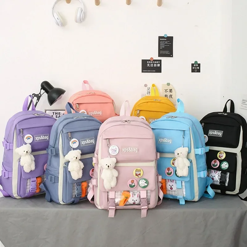 комплект из рюкзака и сумки с карманами