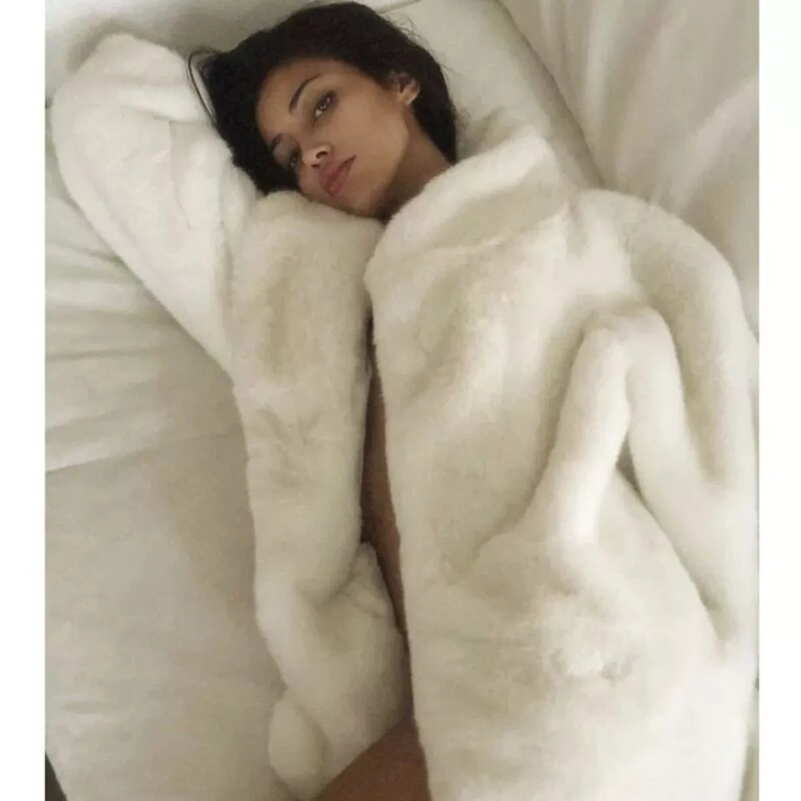 Autumn Winter High Street Fashion Spice Medium Length Eco-Friendly Faux Fur Warm Coat