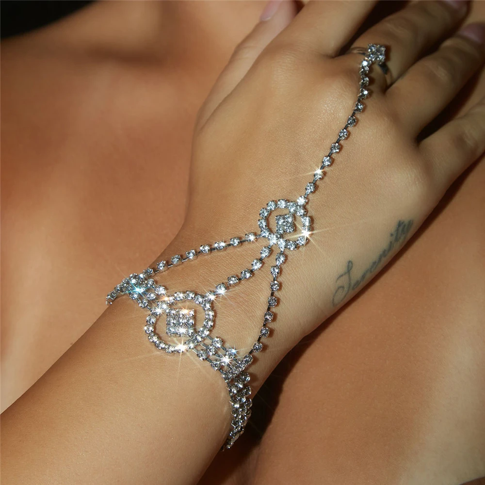 

2022 New Luxury Full Rhinestone Ring Ring Bracelet Boho Ladies Super Sparkling Crystal Back Claw Chain Fine Jewelry Wholesale