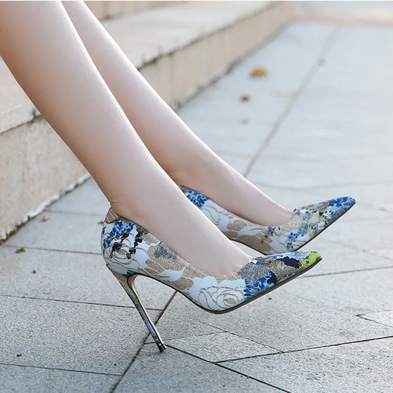 

Туфли-лодочки женские с острым носком, вышивка, высокий каблук, пикантная Клубная обувь, большой размер 40 - 46