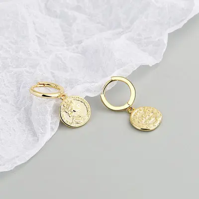 

European And American Retro Style Gold Simple Earrings Queen Elizabeth Coins Coin Cool Versatile Women