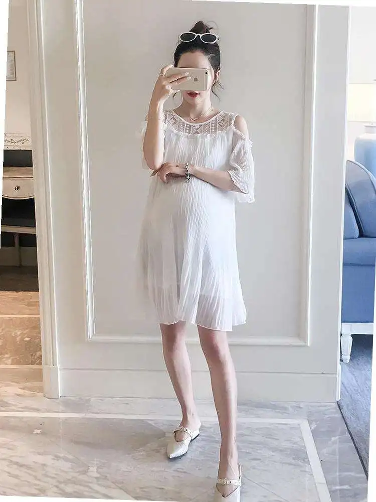 

Maternity Pregnant Baby Loading 2022 Funny T Shirt red Girl Pregnancy Announcement Shirt New Mom Big Size Clothes