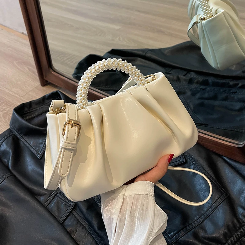 

Pearl Handbags Luxury Designer New 2023 Fashion Versatile Small Crossbody Bag Summer Trendy Casual PU Leather Shoulder For Women