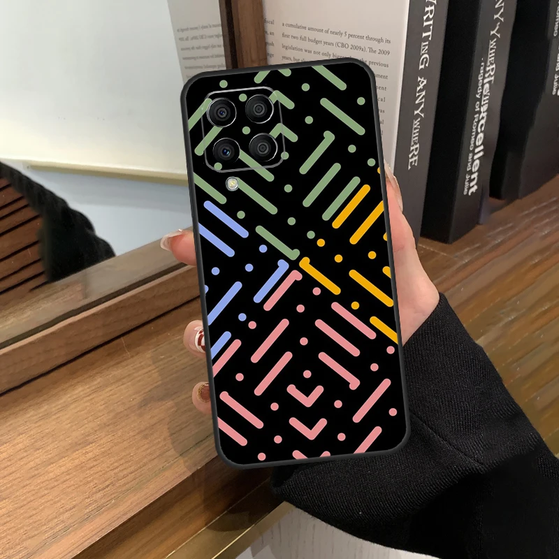 Чехол в горошек для Samsung Galaxy M20 M14 M34 M54 M13 M23 M33 M53 M21 M51 M30s M31s M12 M32 M52