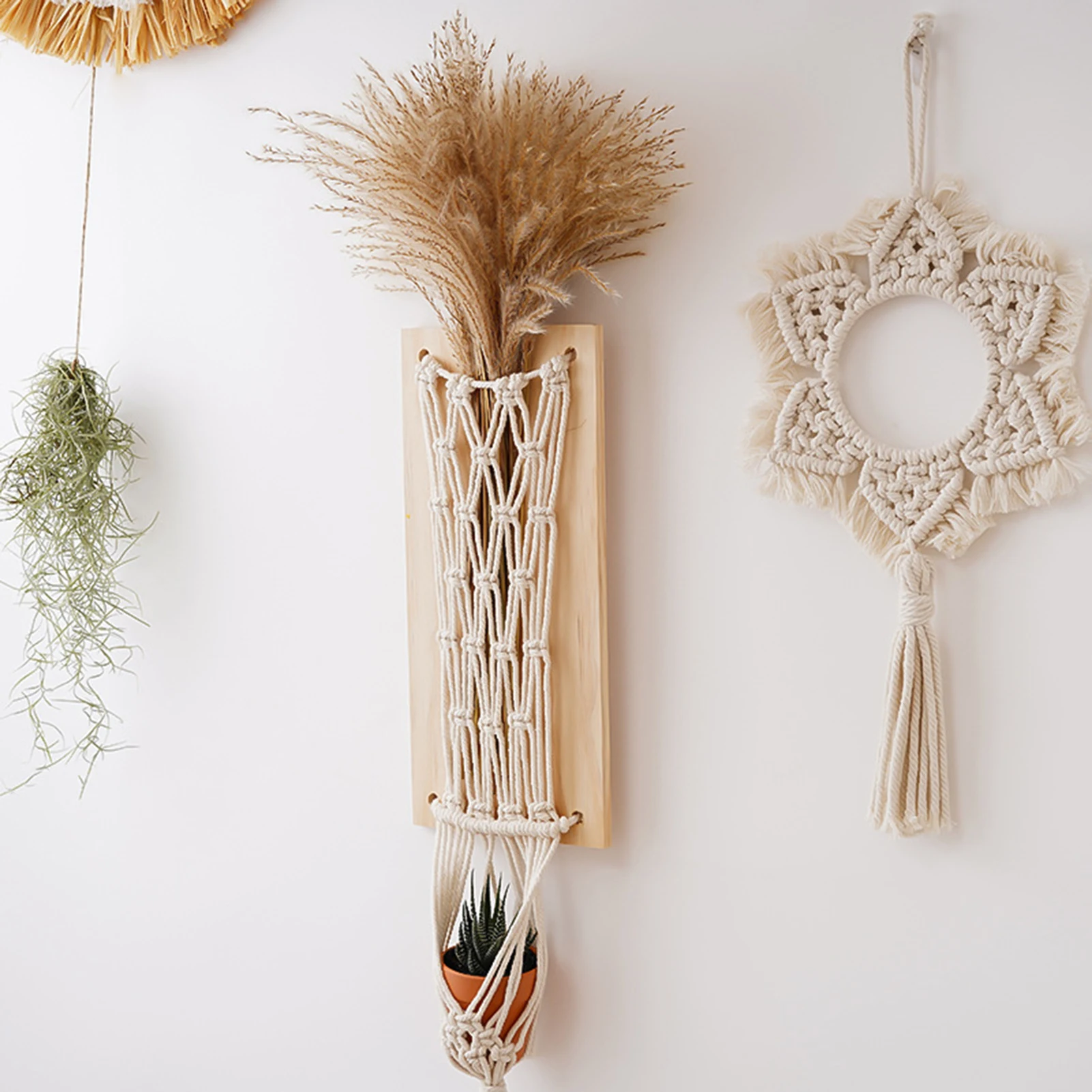 

Macrame Flower Holder Macrame Hand-woven Tapestry Net Pocket Creative Flower Plant Hanger Boho Wall Decor Bedroom Apartment Gift