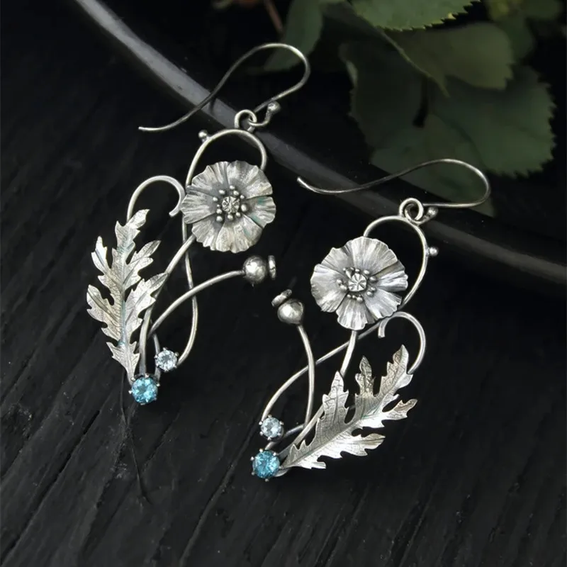

Fashion Silver Color Plant Lotus Leaf Flower Earrings Inlaid Red Crystal Stone Ladies Dangle Floral Jewelry Earrings Gifts