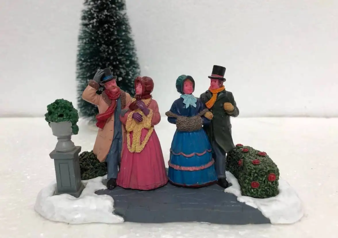 

Фигурки из канифоли для игры с песком