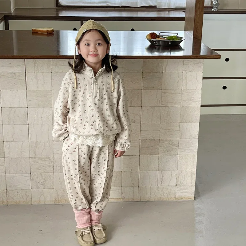 Комплект детской одежды осень 2024 новинка для мальчиков и девочек корейский