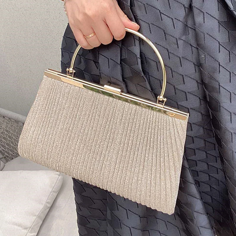 

2023 New Handbag Handbag KTV Handbag Princess Bag Single Shoulder Diagonal Cross Women's Bag Party Dress Small Bag Luxury Clutch