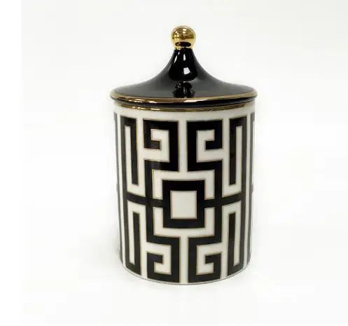 

Керамическая банка для свечей