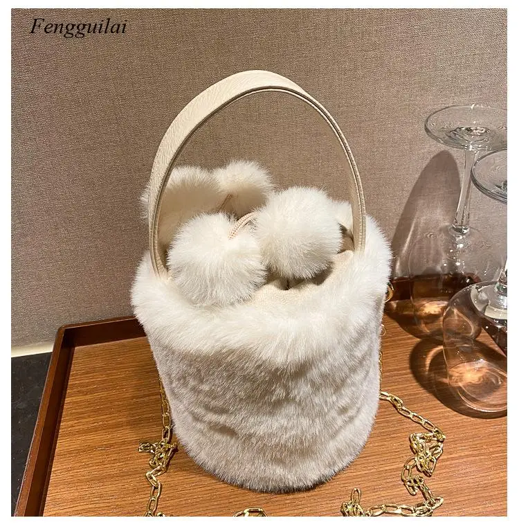 Kawaii Cute Furry Bucket Bag 2022 New Trend Chain Small Bag Texture Furball Handbag Shoulder Bag Women