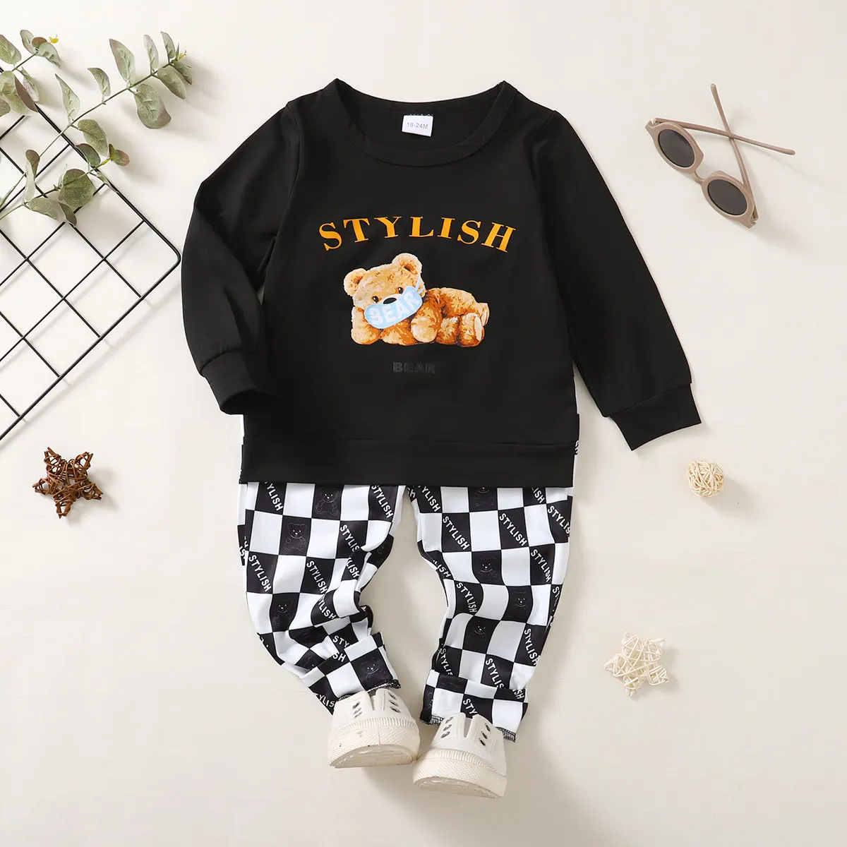 

Toddler Bear Printed Solid Color Sweater & Plaid Trouser