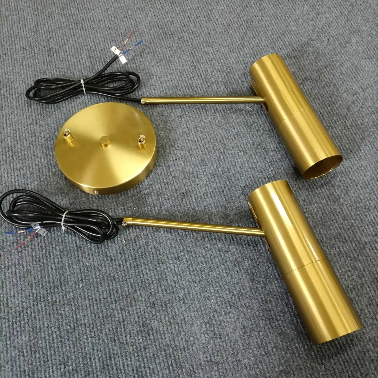 Минималистичный подвесной светильник в виде планшетов Подвесная лампа для