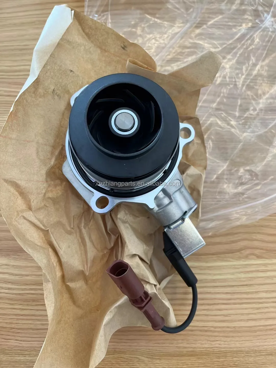 Для оригинального водяного насоса 04L121011N (04L 121 011 N) матрицы el A6/A4/Q3