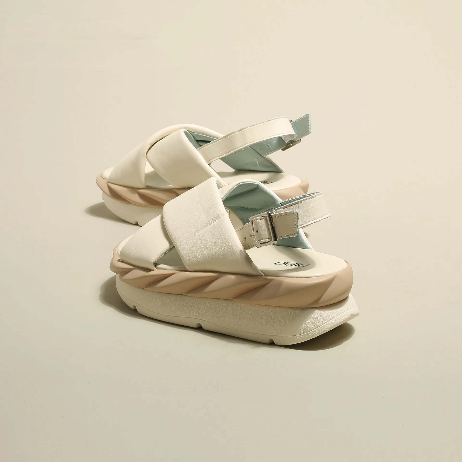 

Cross-tied Sandals Women's Muffin Thick Bottom 2022 Summer New Open Toe Roman Beach Sandals Women Wedges Shoes Designer Sandals