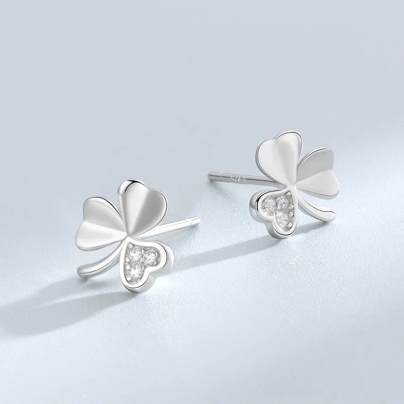 Fashion Stainless Steel Lucky Leaf Stud Earrings for Women Men Gold Color Zircon Pendant Charm Wedding Party Jewelry Gifts