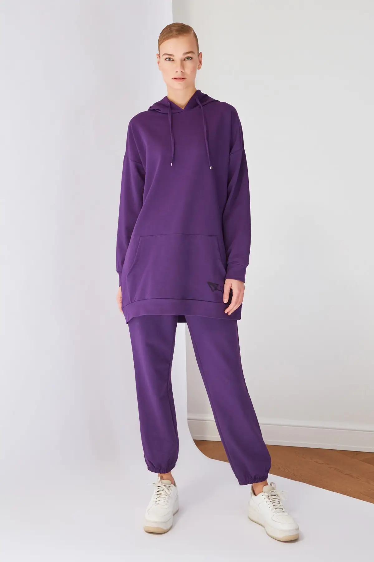 

Trendyol Kapüsonlu Knitting Tracksuit Set TCTSS21EM0085