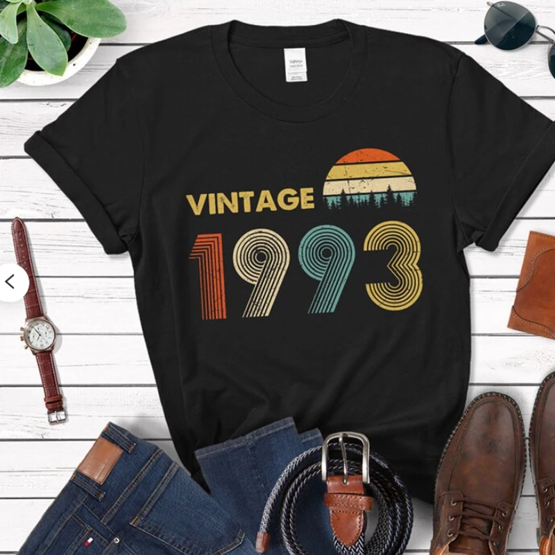

Vintage 1993 Women T-Shirt 29th Birthday Gift Idea for 29 Years Old Dad Grandpa Mom Grandma Unisex 90s Retro Classic Tshirt