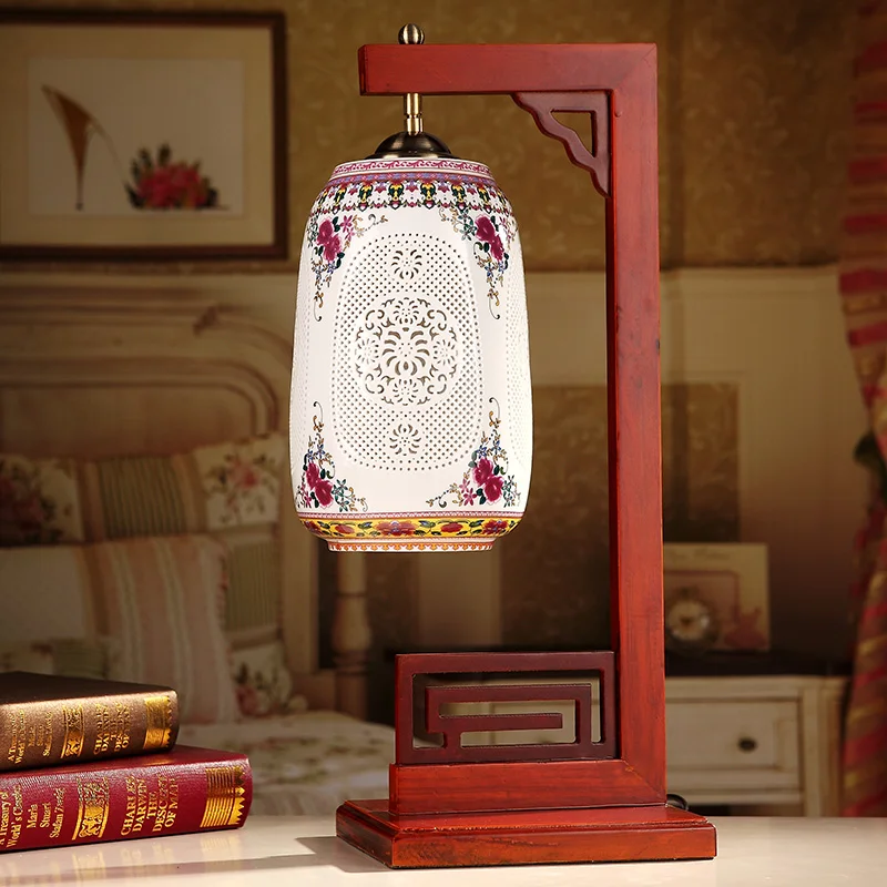 

Винтажная настольная лампа для спальни, китайская гостиная, настольная лампа для свадебного украшения, керамическая художественная китайс...