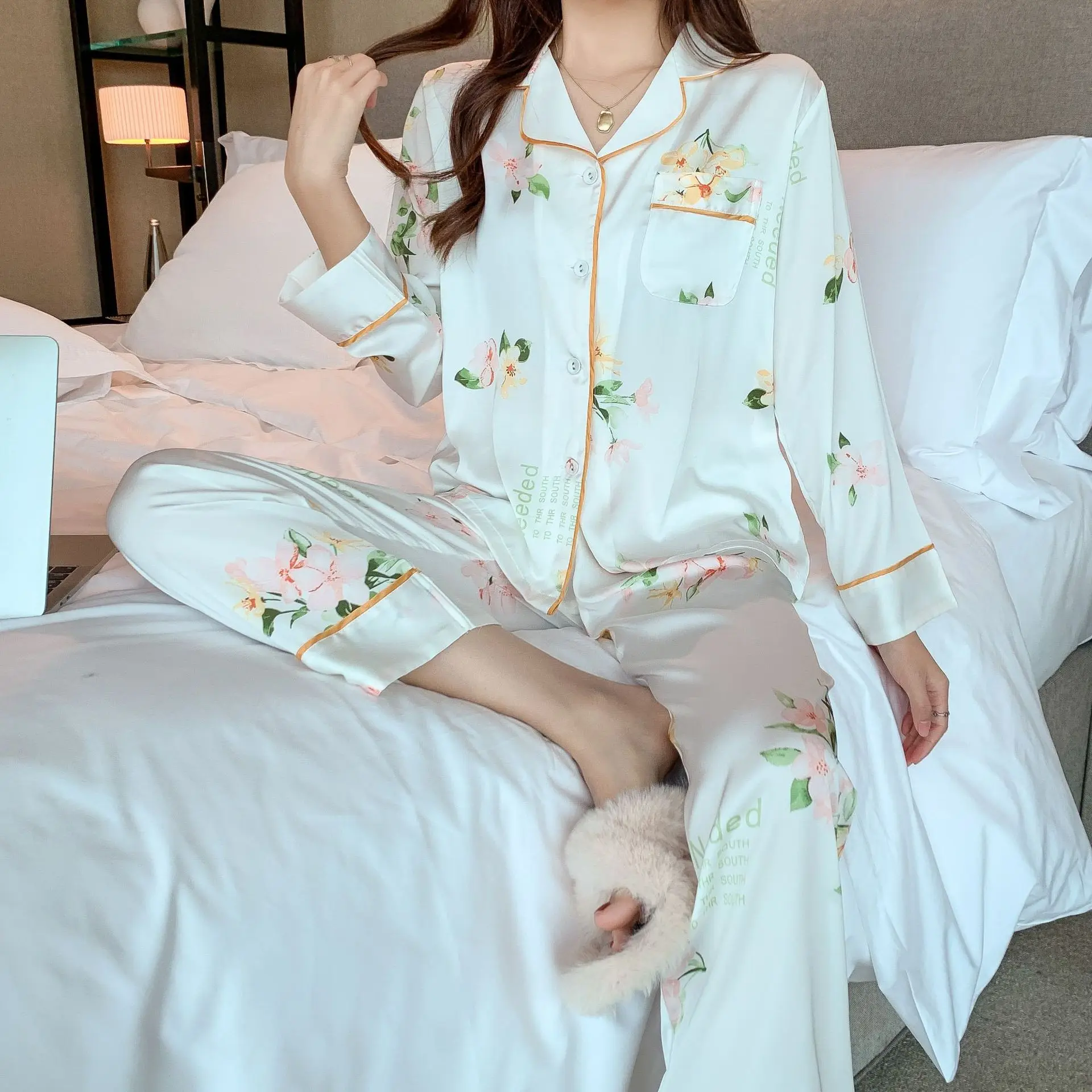 Pajamas Ladies Long Sleeve Ice Silk New Small Fresh Simulation Silk Homewear women pajamas